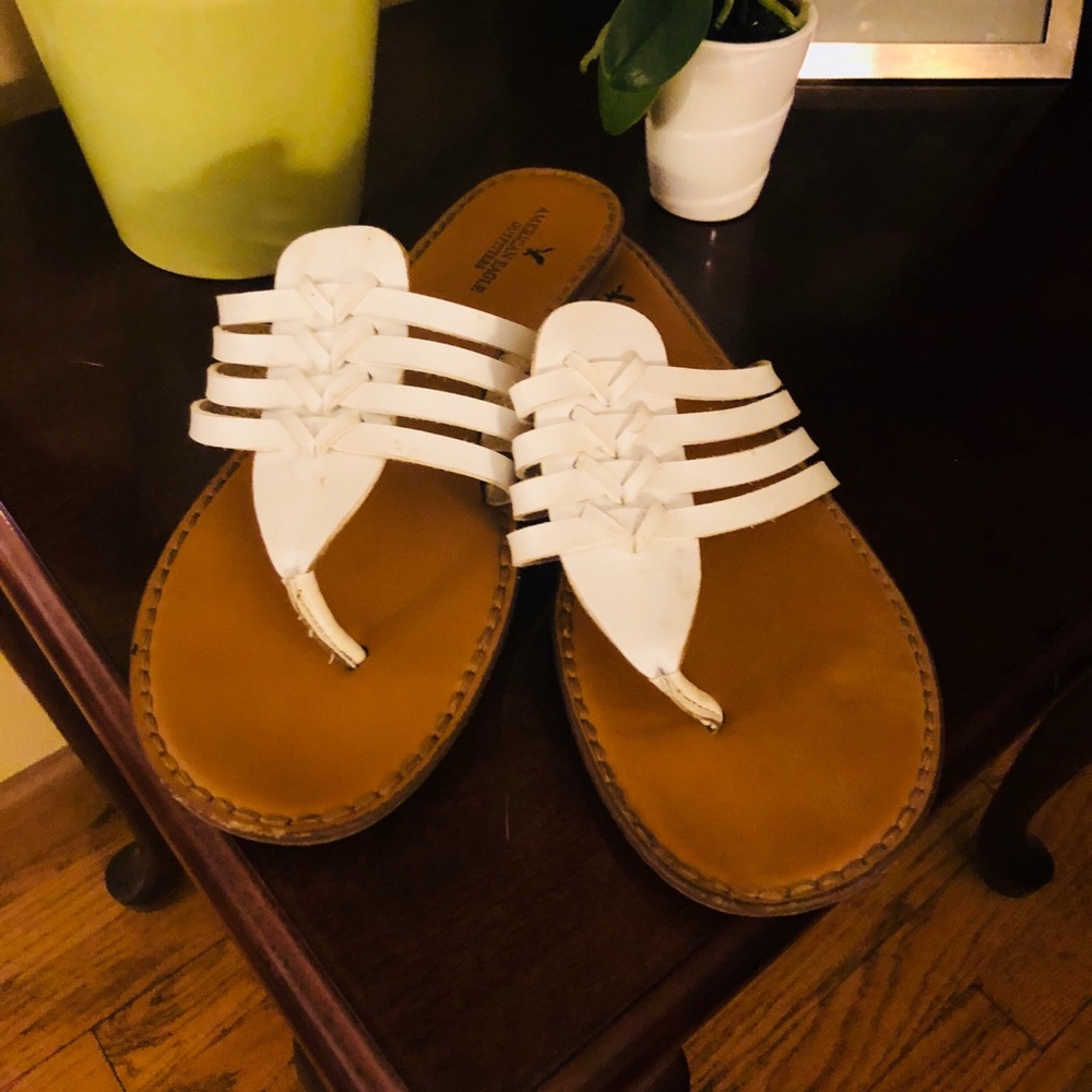 Thong sandals